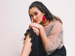 Kerinduan Putri Adjie Massaid pada Almarhum Sang Ayah