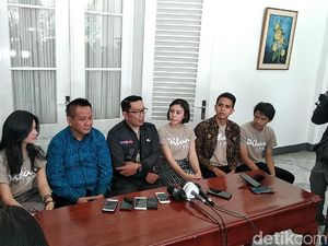 Ridwan Kamil Ingin Buat  Taman Dilan di Bandung, Seperti Apa? Ridwan Kamil Ingin Buat  Taman Dilan di Bandung, Seperti Apa?