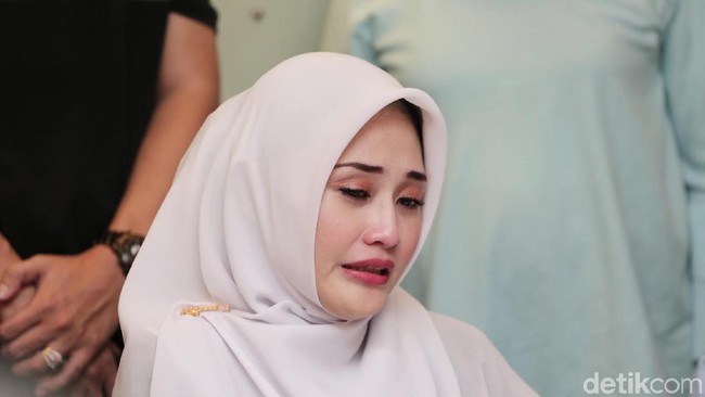 Tangisan Istri Mandala Shoji