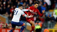 Setelah absen sebulan karena cedera lutut, Trent-Alexander Arnold akhirnya kembali bermain. Dia masuk menggantikan Gini Wijnaldum pada menit ke-75. (Phil Noble/Reuters)