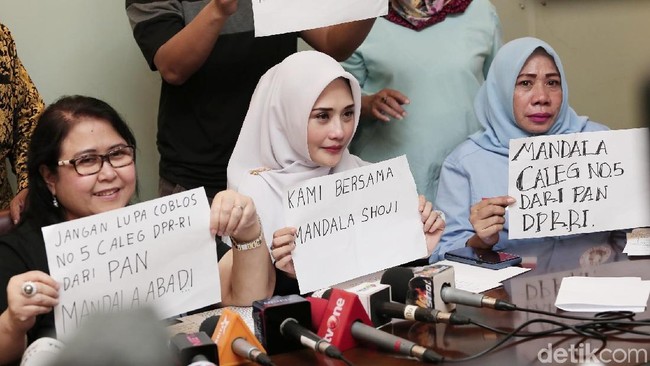 Tangisan Istri Mandala Shoji