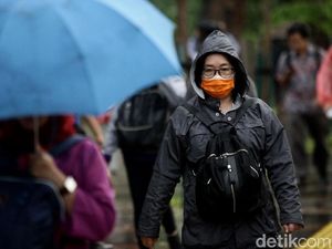 Jakarta Diprediksi Hujan Deras, Ini Sebabnya Terasa Gerah Sebelum Hujan Jakarta Diprediksi Hujan Deras, Ini Sebabnya Terasa Gerah Sebelum Hujan