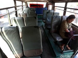 Curhat Juragan Metromini: Kita Dihancurkan Pelan-pelan