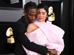 Mewah! Kejutan Valentine Romantis Kylie Jenner dari Travis Scott Mewah! Kejutan Valentine Romantis Kylie Jenner dari Travis Scott