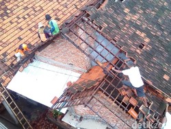 34 Rumah Rusak Diterjang Angin Kencang di Kudus