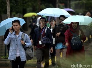 BMKG: Jaksel Diprediksi Hujan Disertai Kilat pada Sore dan Malam Ini BMKG: Jaksel Diprediksi Hujan Disertai Kilat pada Sore dan Malam Ini