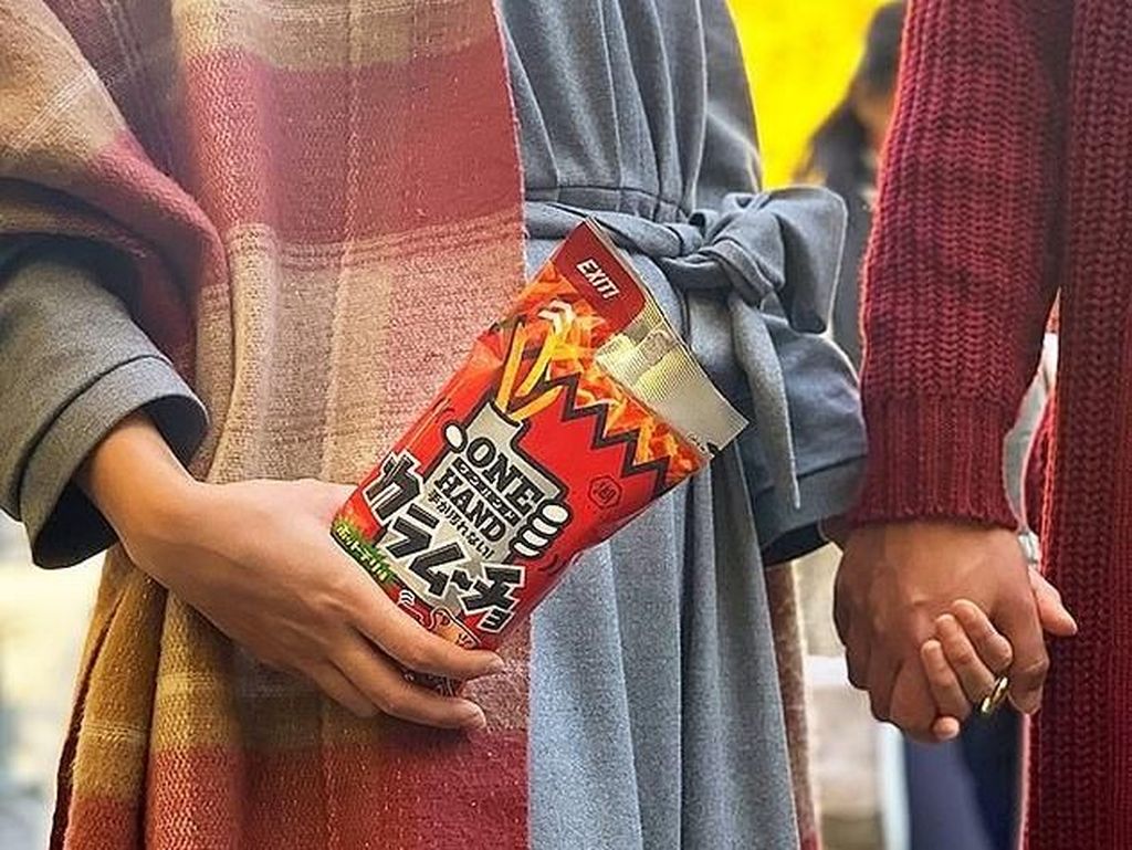 Ini Keripik dengan Kemasan Super Simpel yang Tak Bikin Tangan Kotor Ini Keripik dengan Kemasan Super Simpel yang Tak Bikin Tangan Kotor