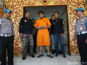 Polisi Tangkap Pelaku Pemukulan Gegara Bendera Parpol di Bali yang Viral Polisi Tangkap Pelaku Pemukulan Gegara Bendera Parpol di Bali yang Viral