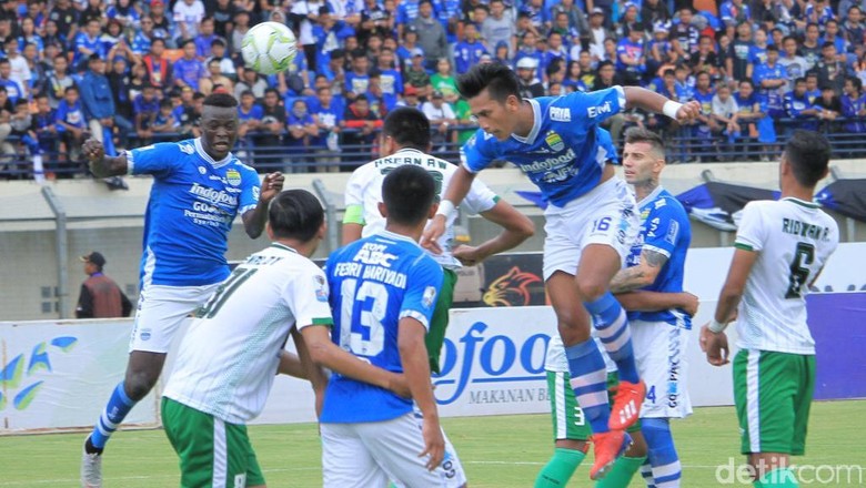 Hasil Piala Indonesia: NDouassel Hat-trick, Persib Libas Persiwa 7-0 Hasil Piala Indonesia: NDouassel Hat-trick, Persib Libas Persiwa 7-0