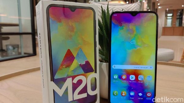 Unboxing Samsung Galaxy M20 yang Bidik #SobatAntiLowbat