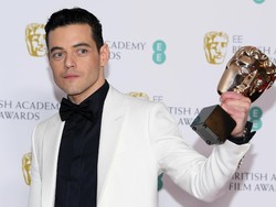 Menang BAFTA, Rami Malek Tak Ucap Terima Kasih pada Bryan Singer