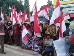 Geruduk Polres Rembang, Massa Tuntut Usut Pembakaran Tenda Perjuangan