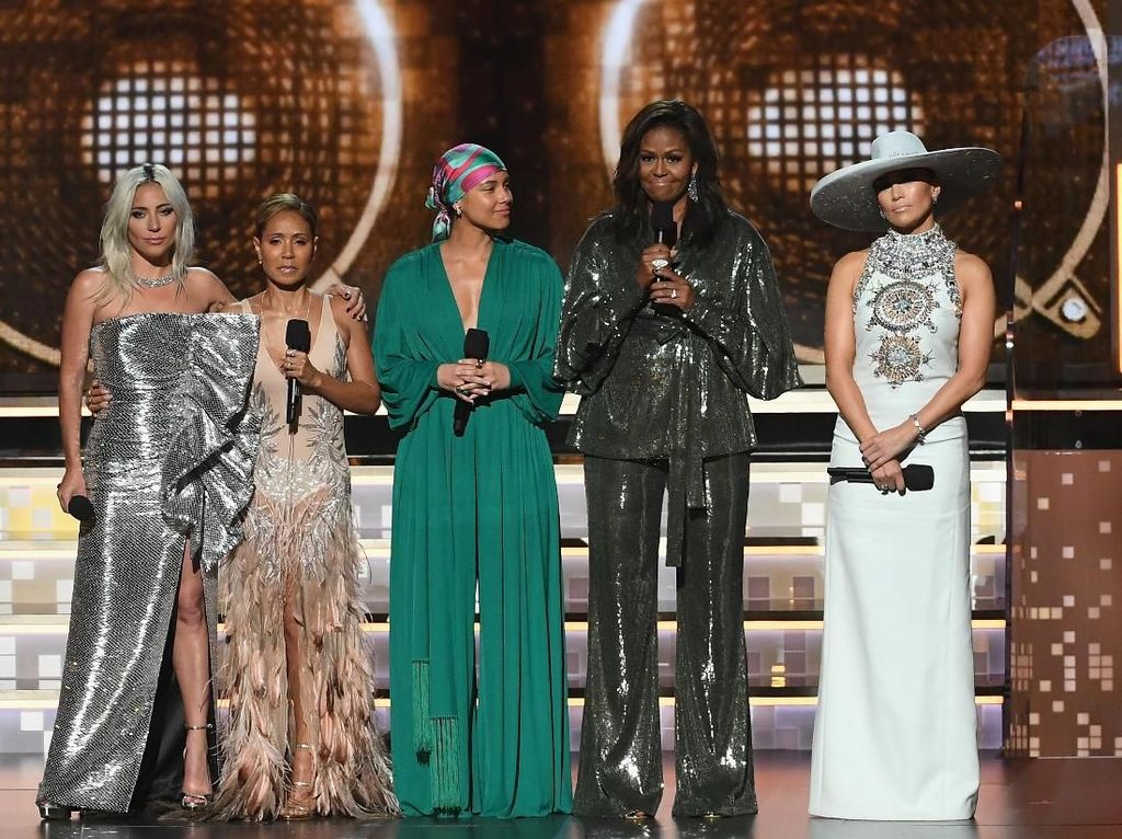 Dukung Sahabat, Michelle Obama Hadir Kejutkan Grammy Awards Dukung Sahabat, Michelle Obama Hadir Kejutkan Grammy Awards