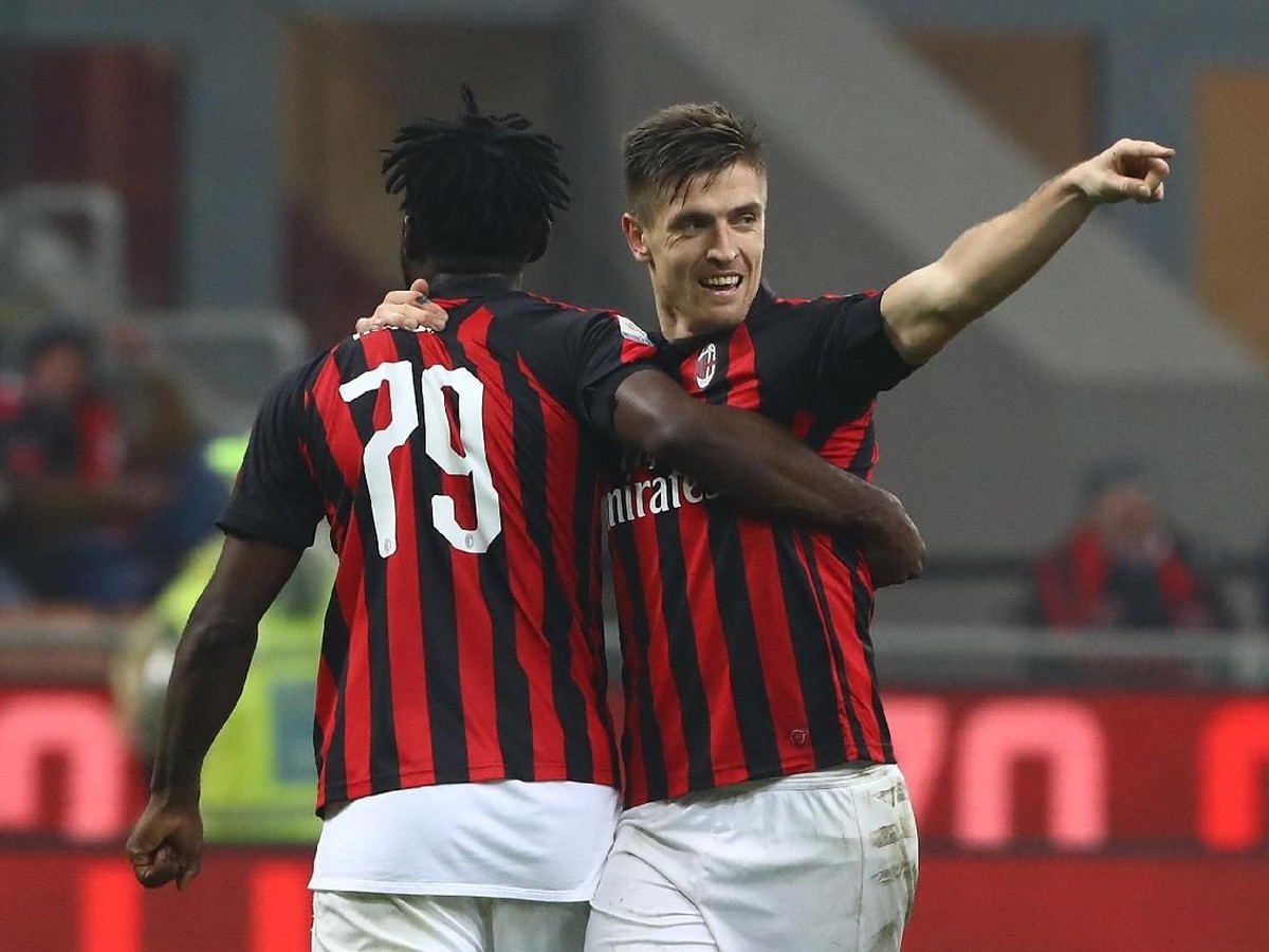 Krzysztof Piatek kembali bikin gol yang memberi AC Milan kemenangan atas Cagliari (Marco Luzzani/Getty Images)