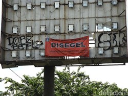 PAN: Pemprov DKI Harus Tertibkan Reklame Rongsok