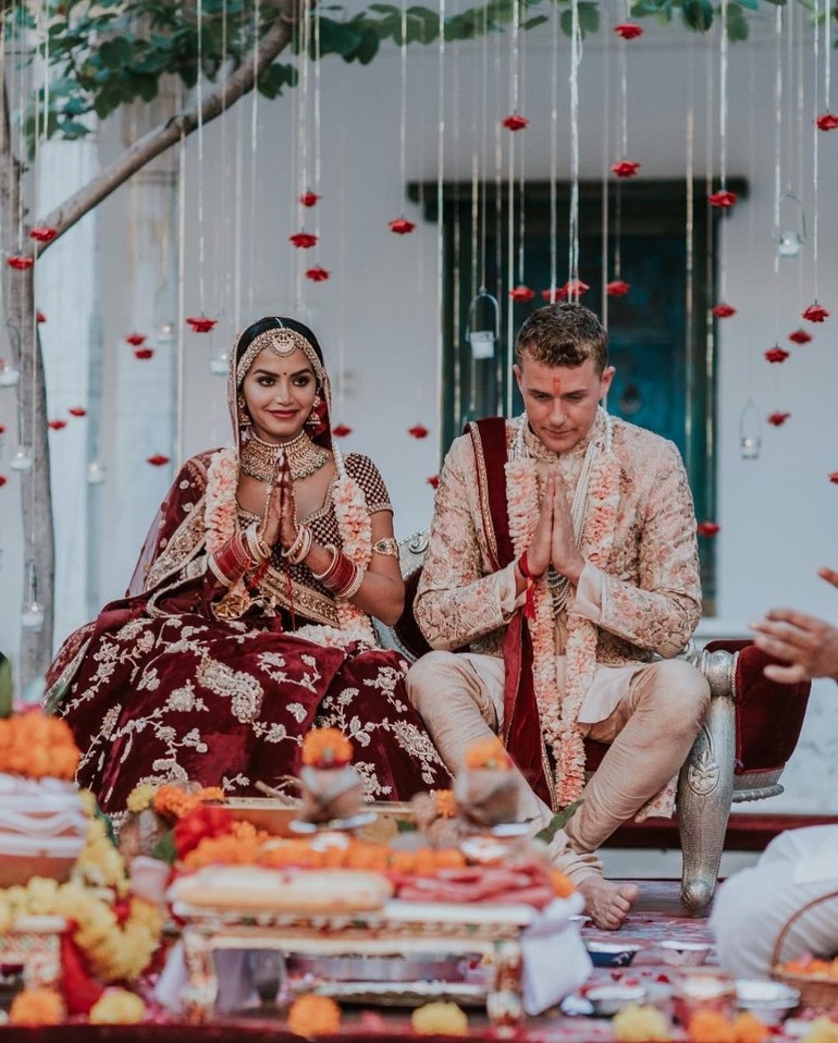  Gaun  Pengantin  Hijab Ala India Model Gaun  Pengantin 