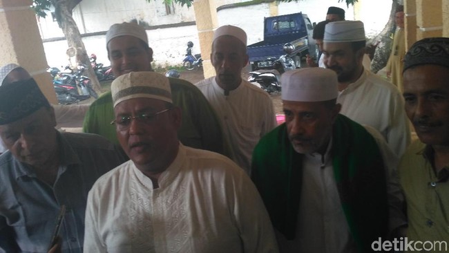 Klaim 80% Habaib di Situbondo-Bondowoso Dukung Jokowi-Maruf Klaim 80% Habaib di Situbondo-Bondowoso Dukung Jokowi-Maruf