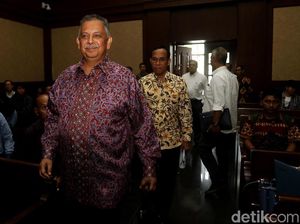 Komunikasi Sofyan Basir-Eni Saragih: Penting Juga buat Bang Idrus Komunikasi Sofyan Basir-Eni Saragih: Penting Juga buat Bang Idrus