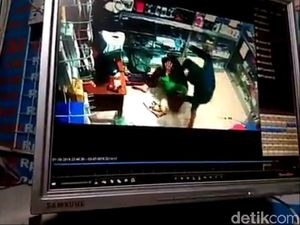 Pria Hajar Perempuan Diduga Kekasihnya Viral di Medsos