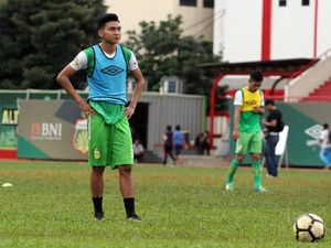 Beda Gaya Melatih Simon dan Alfredo Vera di Mata Dendy Sulistyawan