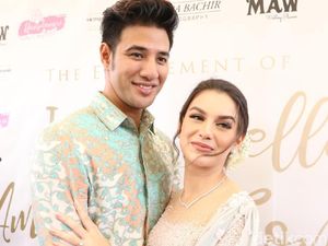 Jelang Pernikahan Ammar Zoni Beri Kejutan Ultah Irish Bella di Kamar