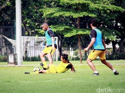 Hadapi Arema FC, Alferdo Vera Simpan Empat Pemain Timnas