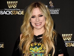 Avril Lavigne dan Mod Sun Dikabarkan Pacaran