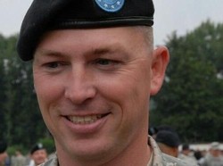 Ratusan Wanita Jatuh Cinta padanya, Tapi Pria Ini Ingin Menghentikannya