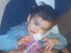 Potret Masa Kecil Dua Lipa, Cantik dan Berbakat Sejak Lahir