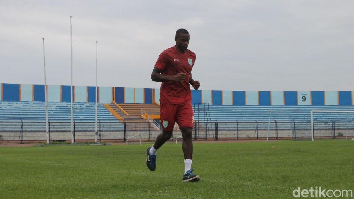 Penyerang baru Persela Washington Brandao. (Foto: Eko Sudjarwo/detikSport)