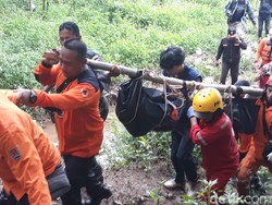 Pemilik Salon yang Terseret Longsor Semarang Ditemukan 10 Km dari TKP