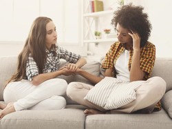 4 Manfaat Bunda Sharing Info Parenting dengan Teman