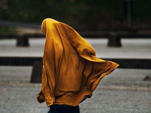 Parlemen Iran Setujui UU Hijab, Pelanggar Terancam 10 Tahun Bui Parlemen Iran Setujui UU Hijab, Pelanggar Terancam 10 Tahun Bui