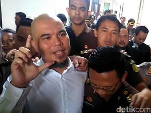 Zulkifli Jamin Penangguhan Ahmad Dhani, TKN: Hormati Putusan Pengadilan Zulkifli Jamin Penangguhan Ahmad Dhani, TKN: Hormati Putusan Pengadilan