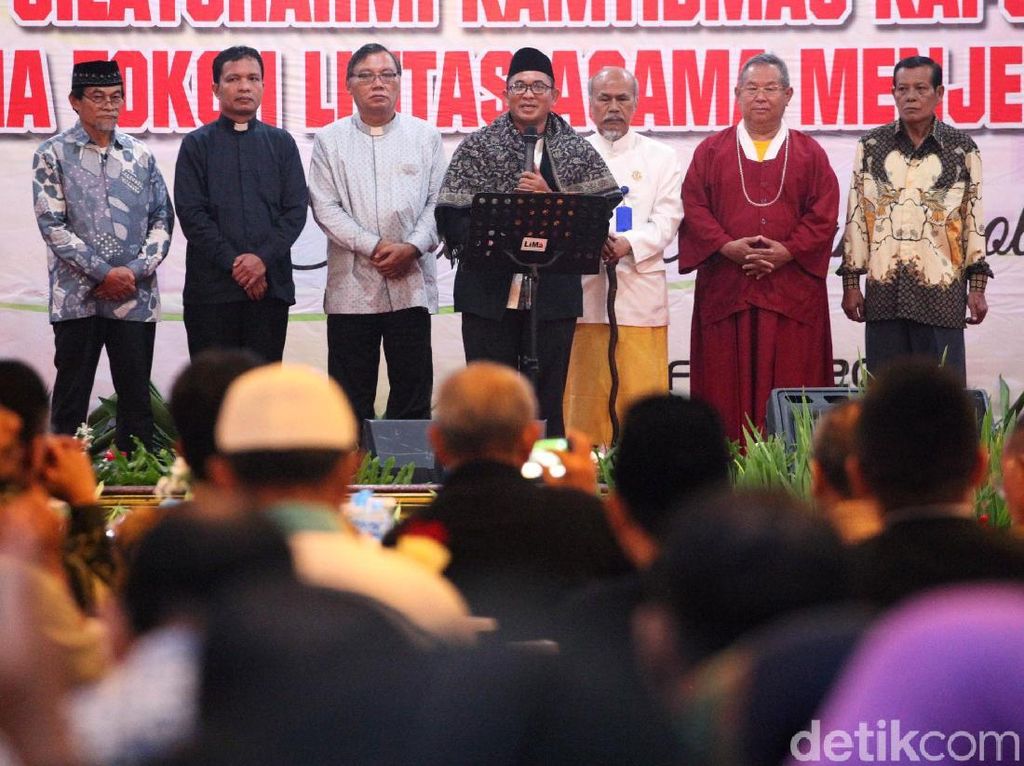 Selain Artis, Tokoh Agama Bisa Jadi Komunikator New Normal Wisata Selain Artis, Tokoh Agama Bisa Jadi Komunikator New Normal Wisata