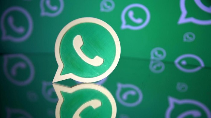 Pakai GBWhatsapp cs bisa membuat akun WhatsApp-mu kena blokir. (Foto: Reuters)
