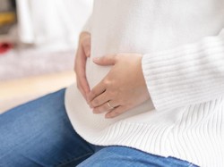 Perut Mudah Kembung Saat Hamil? Intip Cara Pencegahannya