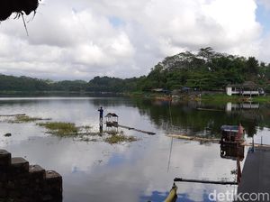 Situ Gede, Aset Wisata Utama Tasikmalaya yang Terbengkalai Situ Gede, Aset Wisata Utama Tasikmalaya yang Terbengkalai