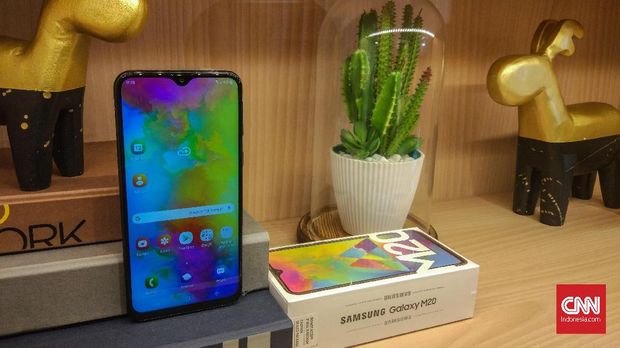 Rilis Ponsel dengan Baterai Bongsor, Samsung Incar Sopir Ojol