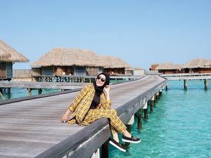 Foto: Gaya Traveling Ala Ratna Galih, Inspirasi Buat Para Hijabers Foto: Gaya Traveling Ala Ratna Galih, Inspirasi Buat Para Hijabers