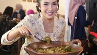 8 Artis Ini Punya Usaha Kuliner Tradisional yang Hits