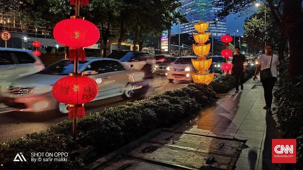 Oppo R17 Pro, Hasil Foto si Jago Malam Kurang Mengesankan