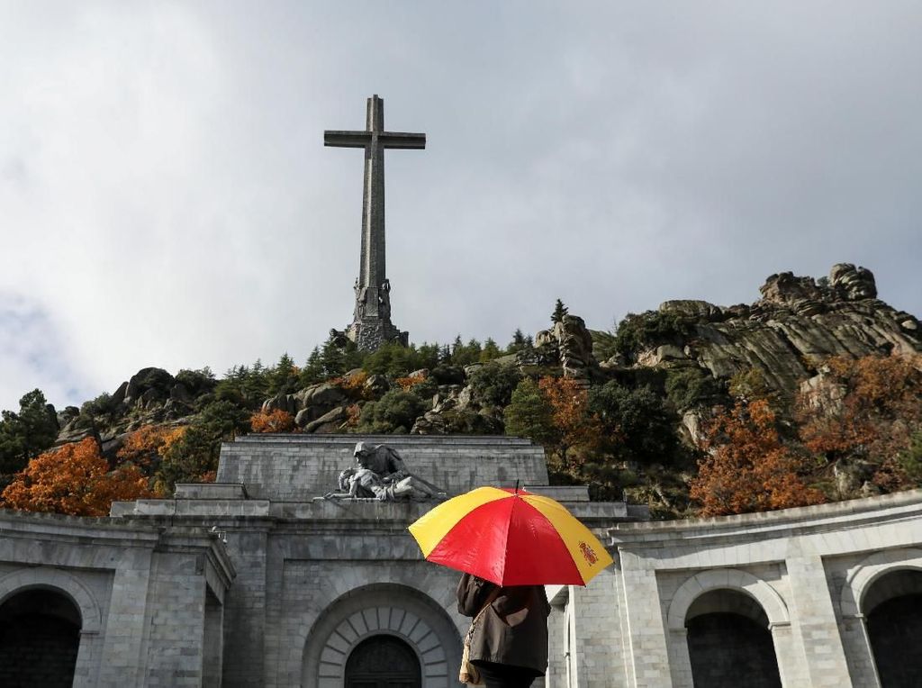 PM Spanyol akan Bongkar Makam Diktator Franco dari Valley of The Fallen