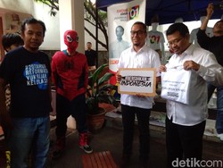 Ke Markas TKN Jokowi, Warga Terdampak Proyek PLTU Ngadu soal Energi Bersih