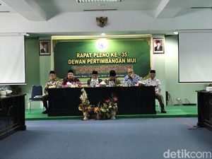 Di Pleno MUI, Bawaslu Jelaskan Kasus Pelanggaran Pemilu Ketum PA 212 Di Pleno MUI, Bawaslu Jelaskan Kasus Pelanggaran Pemilu Ketum PA 212