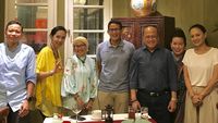 Makan Bareng Mien Uno hingga Mario Teguh, Gaya Kulineran Seru Kakak Sandiaga Uno