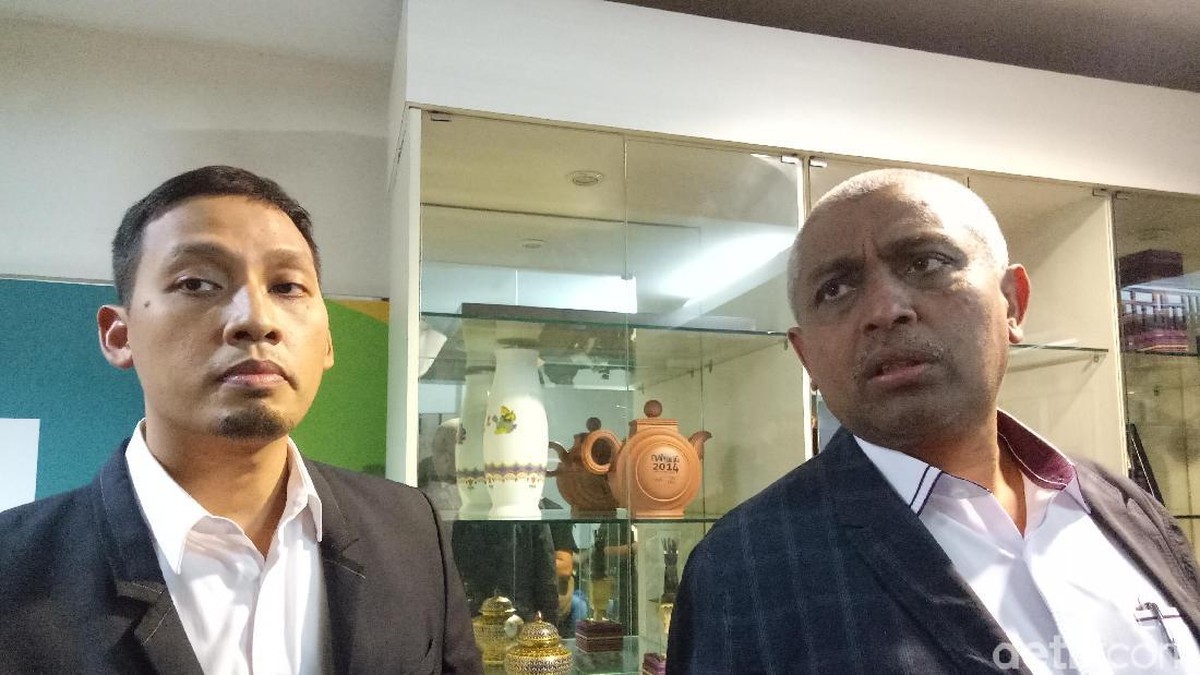 Ahmad Riyadh (kanan) menjadi salah satu anggota exco PSSI (detikSport)