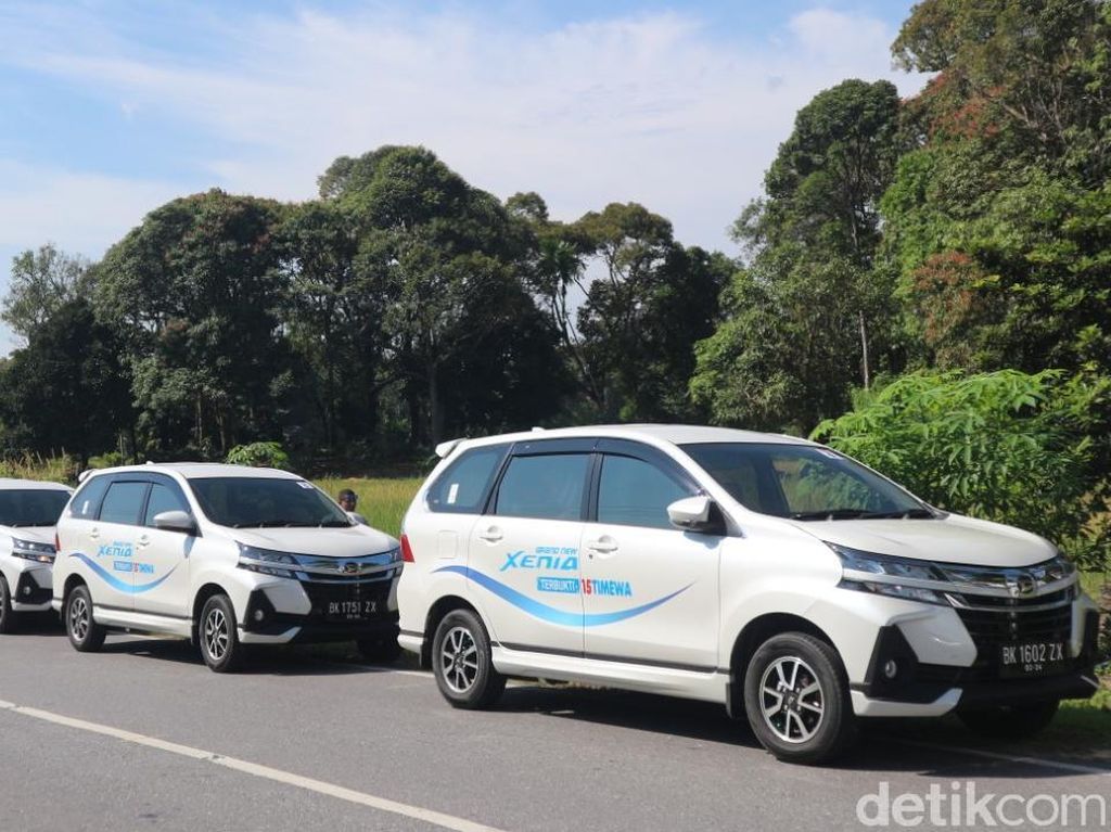 Daihatsu Xenia dan Terios Bakal Jadi Mobil Hybrid? Daihatsu Xenia dan Terios Bakal Jadi Mobil Hybrid?