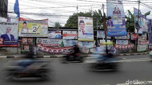 Duh, Spanduk Kampanye Caleg Bikin Kumuh Jalanan Ibu Kota