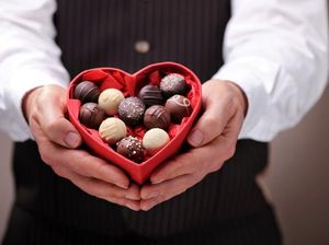 Wali Kota Padang Juga Larang Warganya Rayakan Valentine Wali Kota Padang Juga Larang Warganya Rayakan Valentine